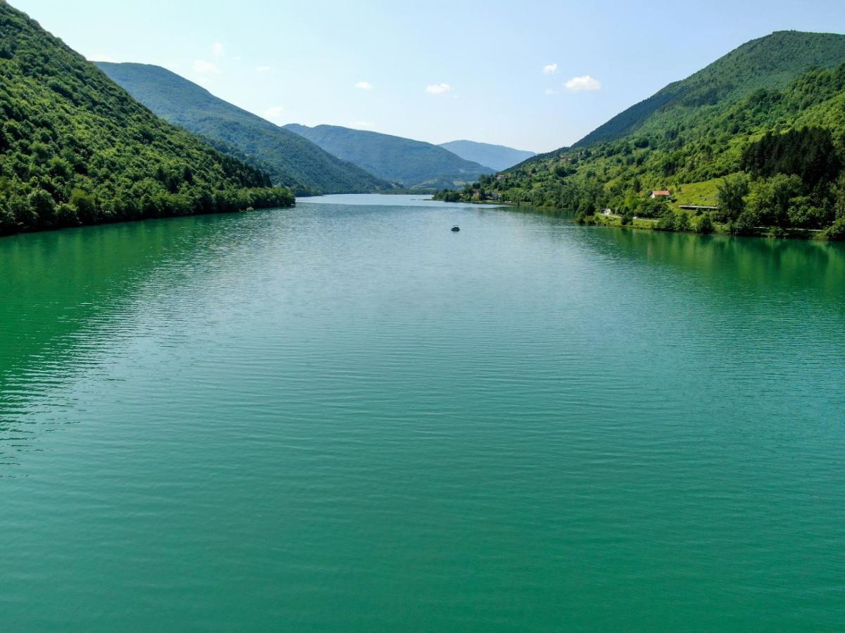 Forest Dream Lake House Jajce Esterno foto