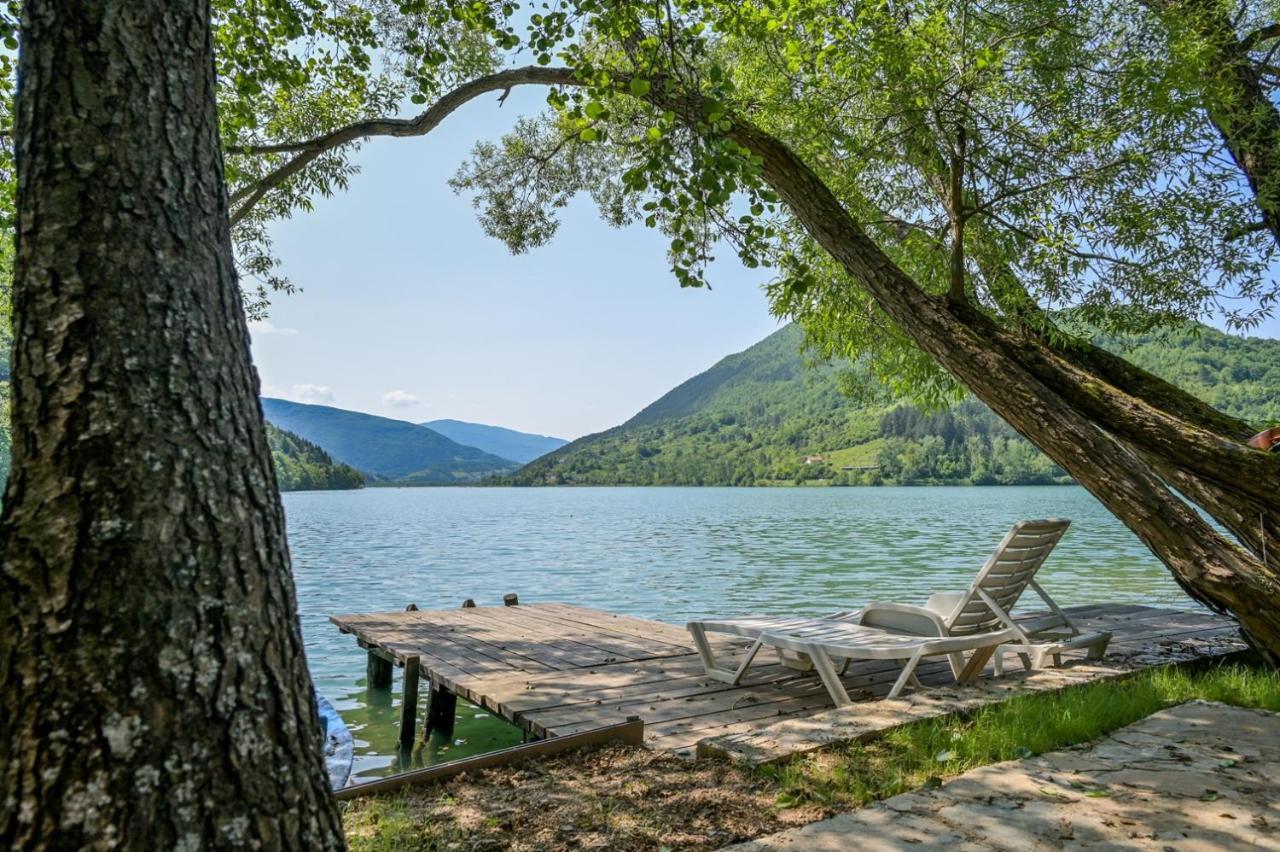 Forest Dream Lake House Jajce Esterno foto